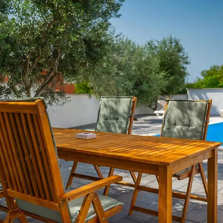 Guest house Zdenka With Common Pool *