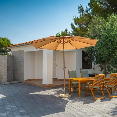 Guest house Zdenka With Common Pool *