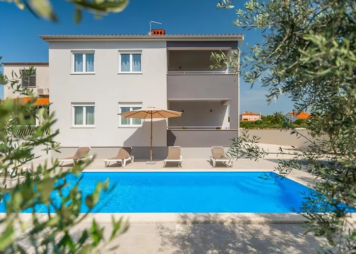 Zdenka With Common Pool