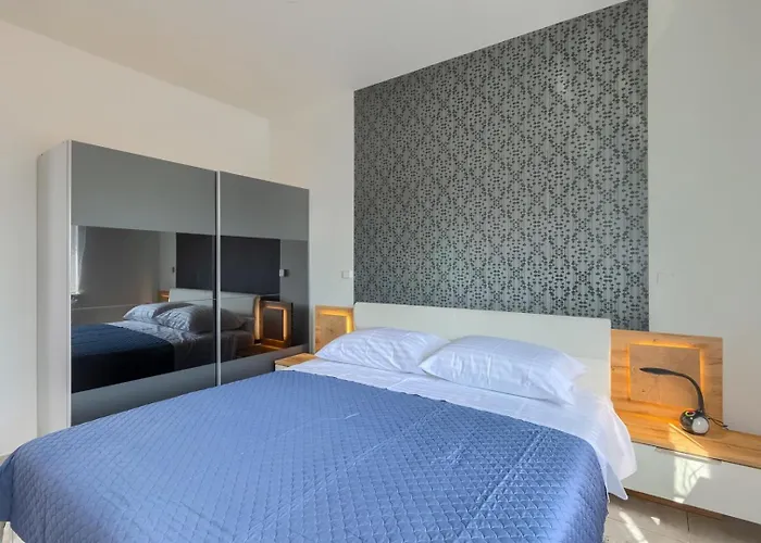 Zdenka With Common Pool 3* Medulin