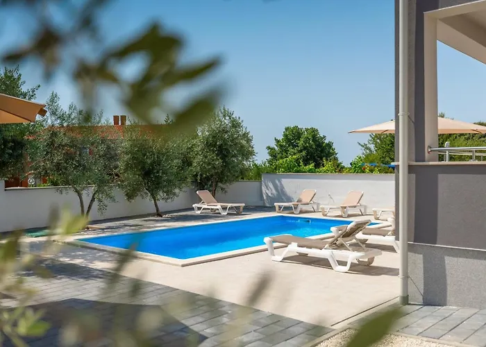 Gostinjska kuća Zdenka With Common Pool