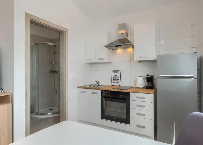 Zdenka With Common Pool 3*